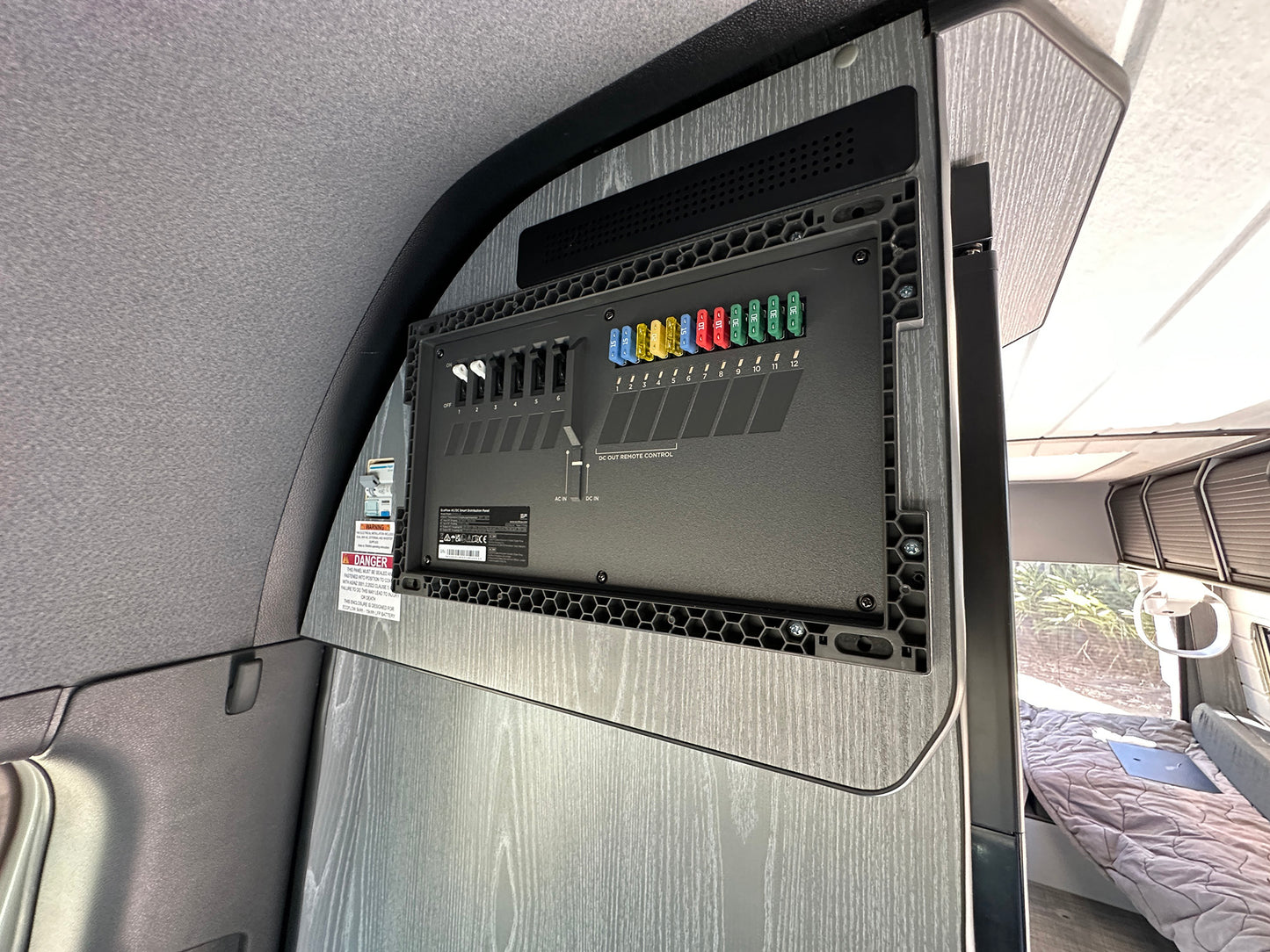 
                  
                    MY25 Jabiru J2M AWD - Stone Grey
                  
                