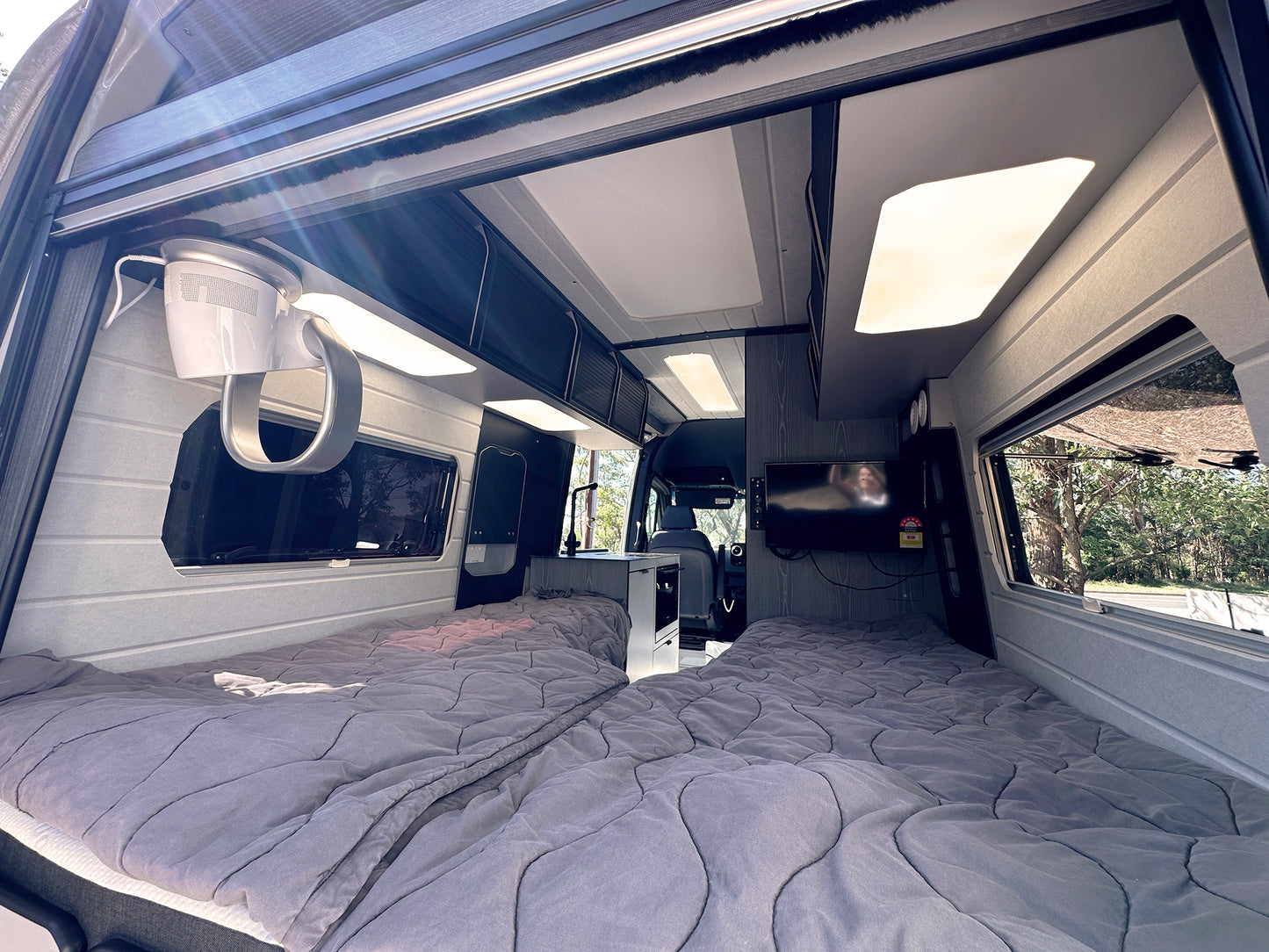 
                  
                    MY25 Jabiru J2M AWD - Stone Grey
                  
                