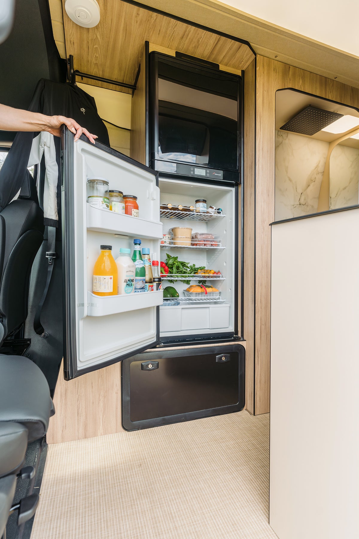 Jabiru j2 fridge 2.jpg