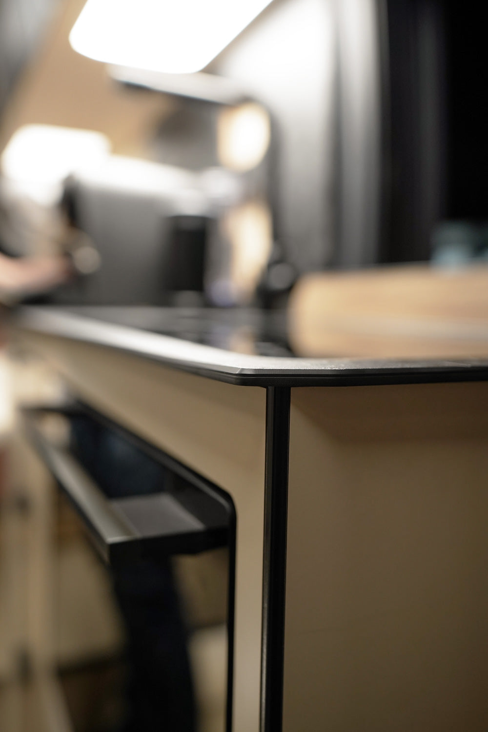 Trakka-MY25-bench-detail.jpg