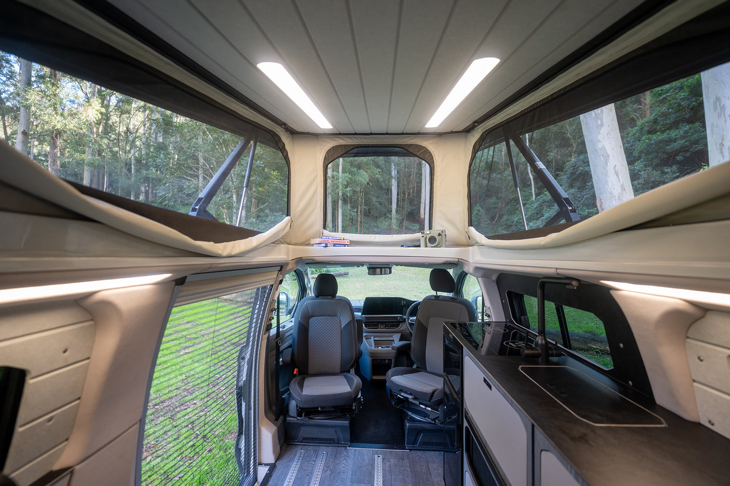 
                  
                    13752 Trakkadu TD VW 4M - Stone Grey
                  
                
