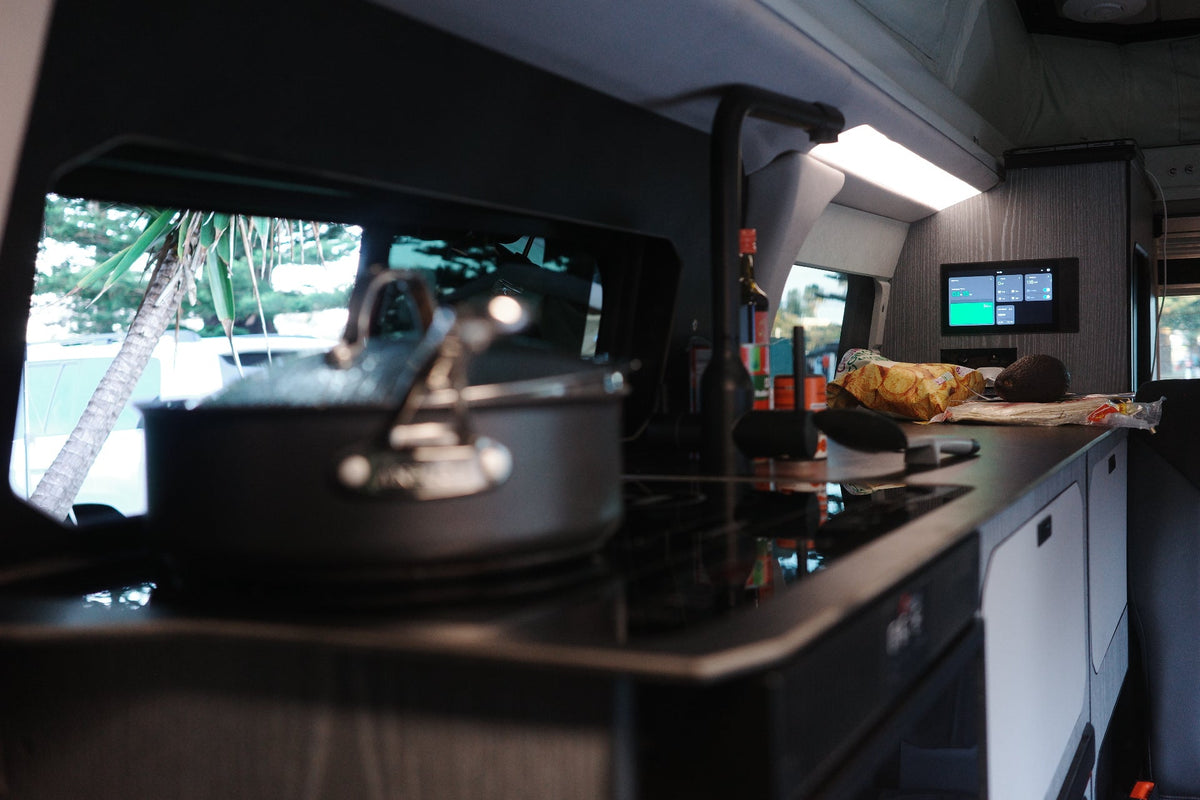 Trakkadu kitchen bench and cooktop