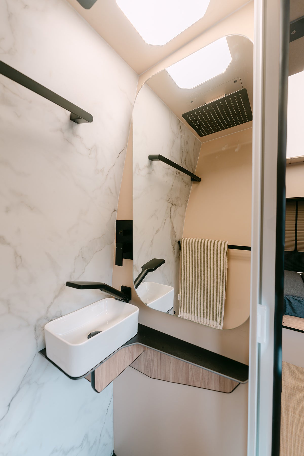 vw akuna a2m bathroom detail.jpg